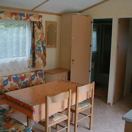 Camping Les Champs Fleuris Kemp 3*