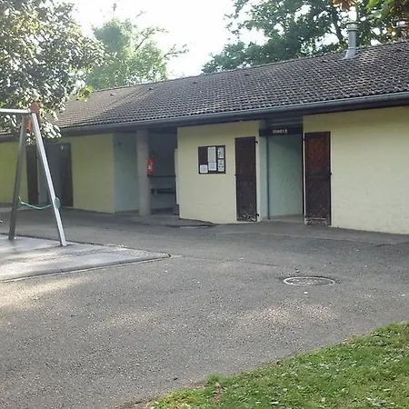 Camping Les Champs Fleuris 3*